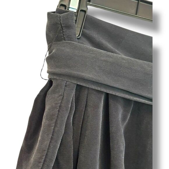 Bcbgeneration Pleated Mini Skirt Side Tie Y2K Size 4 Black Lightweight - Picture 4 of 7